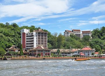 brunei/mukim-bokok/landmark/brunei-arts-and-handicraft-centre