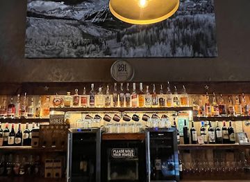 colorado/montrose/landmark/wild-horse-wine-and-whiskey