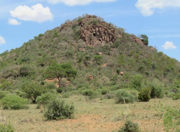 south-africa/pilanesberg-national-park/landmark/bakubung-gate-pilanesberg-national-park