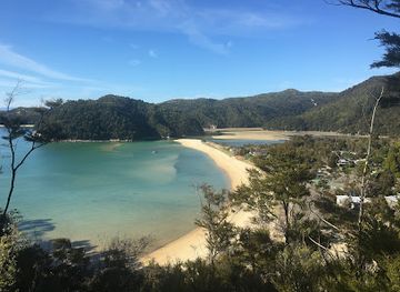 new-zealand/tasman/landmark/abel-tasman-marahau-sea-kayaks