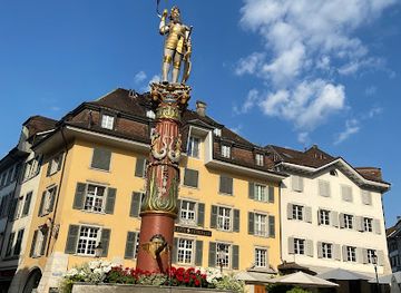 switzerland/solothurn/landmark/st-ursen-fountain