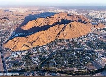 saudi-arabia/medina/landmark/uhud-mountain