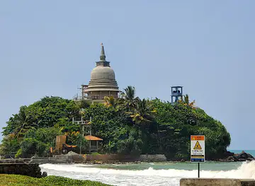 පරෙවි දූව විහාරස්ථානය - Parewi Duwa Temple