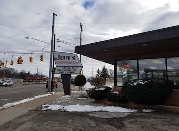 michigan/mount-pleasant/landmark/jon-s-drive-in