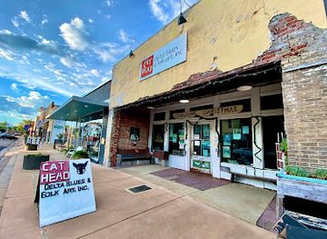 mississippi/clarksdale/landmark/cat-head-delta-blues-folk-art