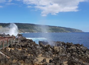 christmas-island/smith-point/landmark/the-blowholes