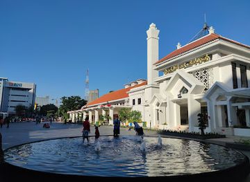 indonesia/surabaya/gubeng/landmark/alun-alun-surabaya