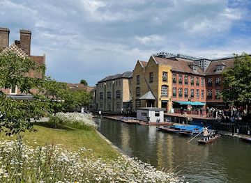united-kingdom/cambridge/newnham/landmark/the-rush