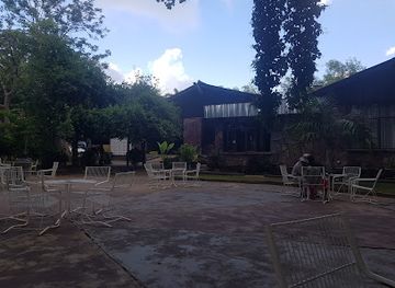 zimbabwe/hwange/landmark/chinhoyi-caves