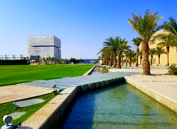 qatar/al-rayyan/landmark/green-spine