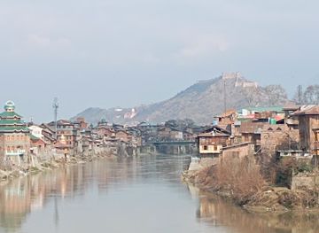india/kashmir-valley/landmark/darish-kadal-bridge