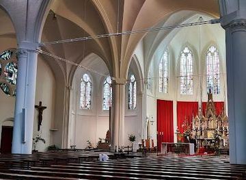 netherlands/arnhem/landmark/petrus-canisiuskerk