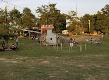 alabama/upland-south/landmark/4d-farm