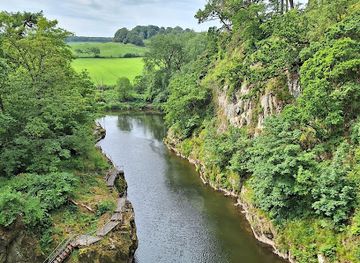 united-kingdom/banffshire/landmark/bridge-of-alvah