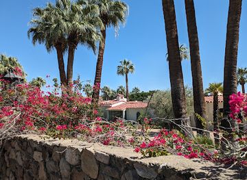 california/palm-springs/landmark/maurice-smith-and-dinah-shore-house