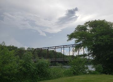 iowa/little-switzerland/landmark/chain-lakes-bridge