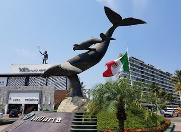 mexico/puerto-vallarta/marina-vallarta/landmark/vallarta-whale