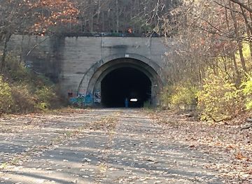 pennsylvania/northern-tier/landmark/abandoned-pa-turnpike