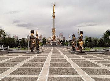 turkmenistan/amu-darya-river-basin/landmark/independence-park