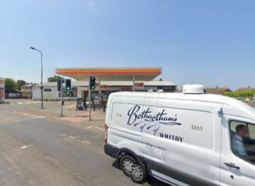 united-kingdom/whitby/landmark/whitby-wishing-chair