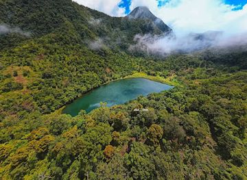 comoros/dziani-dzaha-crater-lake/landmark/dzia-landze