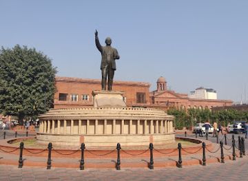 india/amritsar/landmark/babasaheb-dr-br-ambedkar-s-parliament-themed-statue