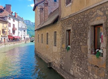france/annecy/landmark/cathedrale-saint-pierre