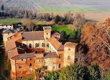 italy/monferrato/landmark/castello-sannazzaro