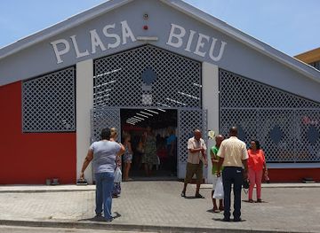 curacao/caracas-bay/landmark/old-market