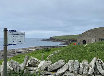 united-kingdom/orkney/landmark/midhowe-tomb-chambered-cairn