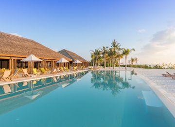 maldives/lhaviyani-atoll/landmark/innahura-maldives-resort