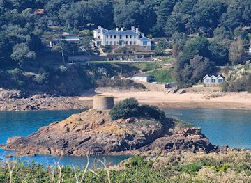 jersey/saint-helier/landmark/janvrin-s-tomb