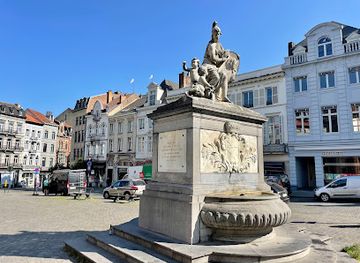 belgium/wallonia/landmark/place-du-grand-sablon