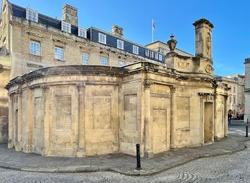 united-kingdom/bath/landmark/the-cross-bath