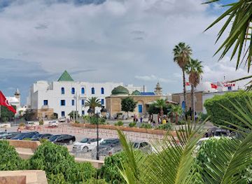 tunisia/tunisian-sahara/landmark/mausoleum-of-mohammad-laz
