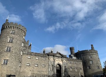 ireland/county-kilkenny/landmark/kilkenny-castle