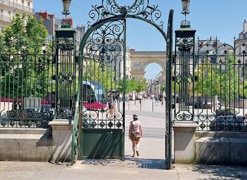 france/dijon/quartier-des-antiquaires/landmark/darcy-square