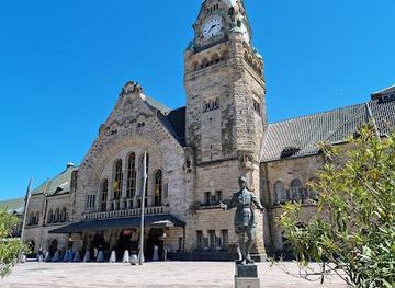 luxembourg/dudelange/landmark/pl-du-general-de-gaulle