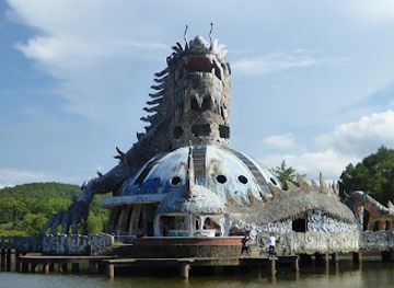 vietnam/northwest/landmark/thuy-tien-lake