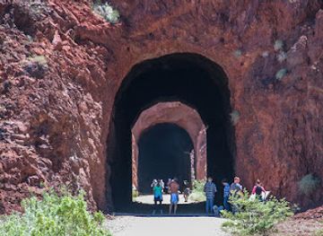 nevada/boulder-city/landmark/historic-railroad-hiking-trail