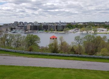 canada/kingston-and-the-islands/landmark/fort-henry-national-historic-site