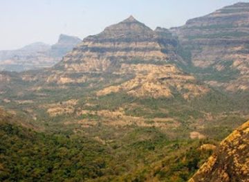 india/deccan-plateau/landmark/deccan