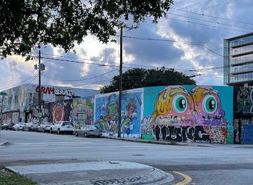 florida/miami/wynwood/landmark/wynwood-art-walk-tours