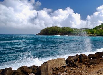 saint-lucia/canaries-quarter/landmark/smugglers-cove