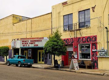 mississippi/clarksdale/landmark/deak-s-mississippi-saxophones-blues-emporium