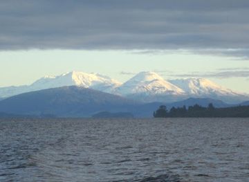 new-zealand/taupo/landmark/fish-taupo-aboard-stratus