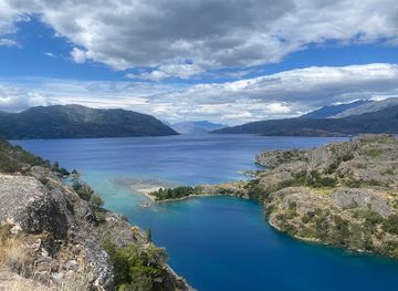 chile/aysen-region/landmark/rolling-patagonia-arriendo-de-motorhomes-campervans-y-rent-a-car