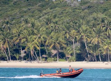 mozambique/tofo-beach/landmark/peri-peri-divers-tofo-scuba-dive-center
