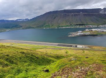 iceland/isafjordur/landmark/naustahvilft-the-troll-seat