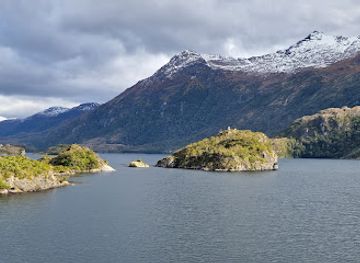 chile/puerto-natales/landmark/white-narrows